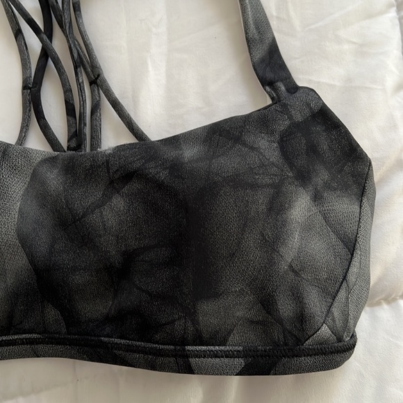 Lululemon Athletica Free to be Zen Bra - 6 - Picture 7 of 7